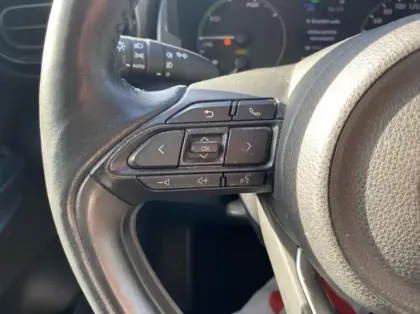 Photo 20 Mazda 2 Hybrid 1.5 116ch Pure