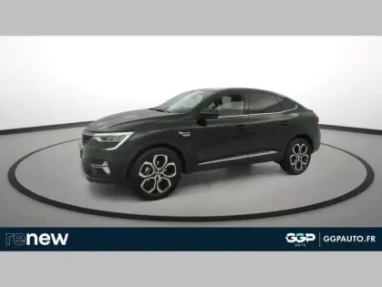 Photo 11 Renault Arkana E-Tech hybride 145 - 22 Techno