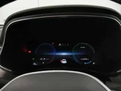 Photo 19 Renault Arkana E-Tech hybride 145 - 22 Techno