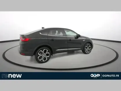 Photo 7 Renault Arkana E-Tech hybride 145 - 22 Techno