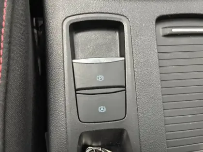 Photo 17 Ford Focus 1.0 Flexifuel 125ch mHEV ST-Line