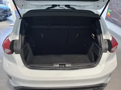 Photo 10 Ford Focus 1.0 Flexifuel 125ch mHEV ST-Line