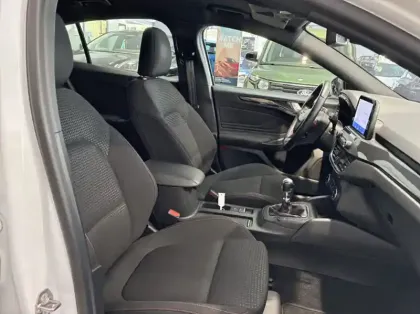 Photo 26 Ford Focus 1.0 Flexifuel 125ch mHEV ST-Line