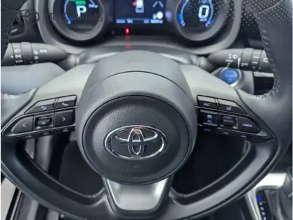 Photo 16 Toyota Yaris Hybride 1.5 HYBRID 116H DESIGN AWD AUTO