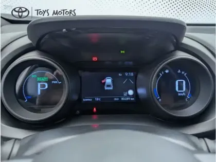 Photo 27 Toyota Yaris Hybride 1.5 HYBRID 116H DESIGN AWD AUTO