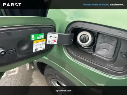 Photo 14 Ford Kuga 2.5 Duratec 180ch Hybrid FlexiFuel ST-Line X Powershift