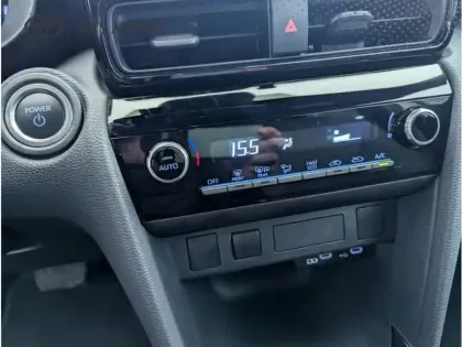 Photo 20 Toyota Yaris Hybride 1.5 HYBRID 116H DESIGN