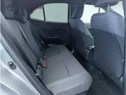 Photo 13 Toyota Yaris Hybride 1.5 HYBRID 116H DESIGN