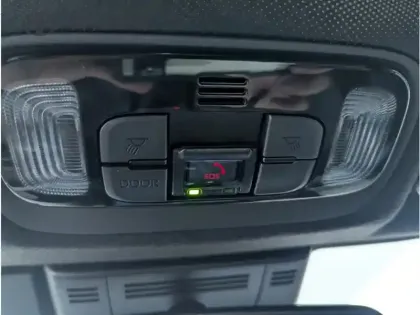 Photo 23 Toyota Yaris Hybride 1.5 HYBRID 116H DESIGN