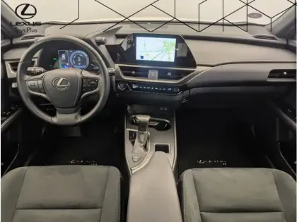 Photo 6 Lexus UX 250H 2WD Pack