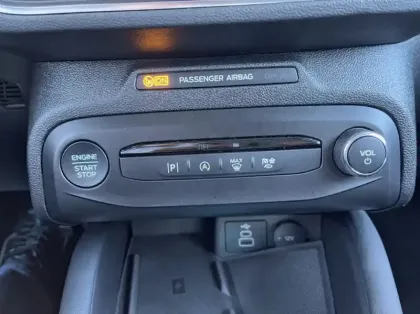 Photo 19 Ford Focus 1.0 EcoBoost mHEV 125ch Titanium X Business