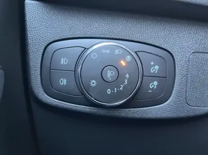 Photo 14 Ford Focus 1.0 EcoBoost mHEV 125ch Titanium X Business