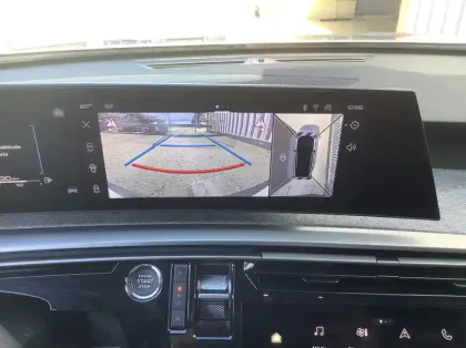 Photo 18 Peugeot 3008 Nouveau Hybrid 136 e-DCS6 Allure