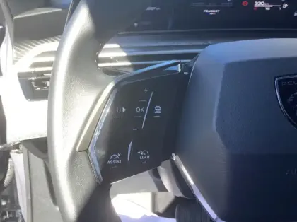 Photo 22 Peugeot 3008 Nouveau Hybrid 136 e-DCS6 Allure