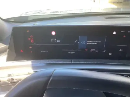 Photo 13 Peugeot 3008 Nouveau Hybrid 136 e-DCS6 Allure