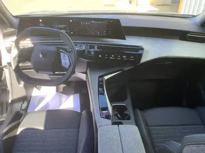 Photo 12 Peugeot 3008 Nouveau Hybrid 136 e-DCS6 Allure