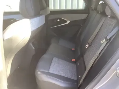 Photo 11 Peugeot 3008 Nouveau Hybrid 136 e-DCS6 Allure