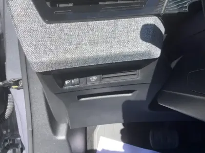 Photo 25 Peugeot 3008 Nouveau Hybrid 136 e-DCS6 Allure