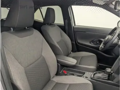 Photo 14 Toyota Yaris Hybride 1.5 HYBRID 116H DESIGN AUTO 2WD