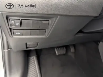 Photo 9 Toyota Yaris Hybride 1.5 HYBRID 116H DESIGN AUTO 2WD