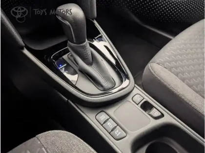 Photo 15 Toyota Yaris Hybride 1.5 HYBRID 116H DESIGN AUTO 2WD