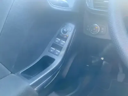 Photo 5 Ford Puma 1.0 Flexifuel 125ch S&S mHEV ST-Line