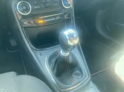 Photo 7 Ford Puma 1.0 Flexifuel 125ch S&S mHEV ST-Line