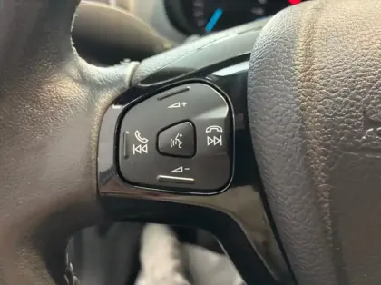 Photo 20 Ford KA + 1.2 Ti-VCT 85ch White Edition