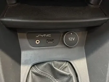 Photo 21 Ford KA + 1.2 Ti-VCT 85ch White Edition