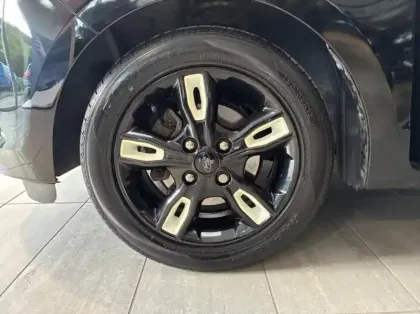 Photo 13 Ford KA + 1.2 Ti-VCT 85ch White Edition