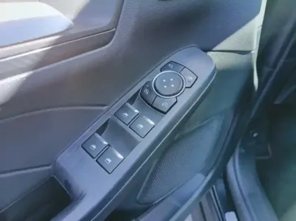 Photo 5 Ford Kuga 2.5 Duratec 180ch Hybrid FlexiFuel ST-Line X Powershift