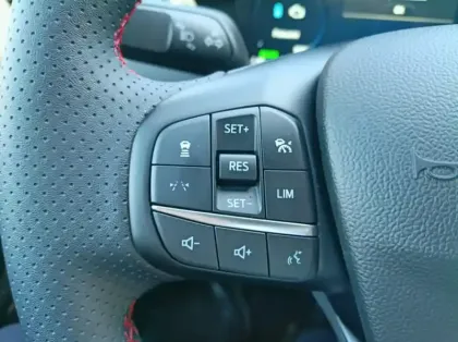 Photo 16 Ford Kuga 2.5 Duratec 180ch Hybrid FlexiFuel ST-Line X Powershift