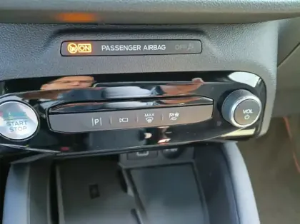 Photo 17 Ford Kuga 2.5 Duratec 180ch Hybrid FlexiFuel ST-Line X Powershift