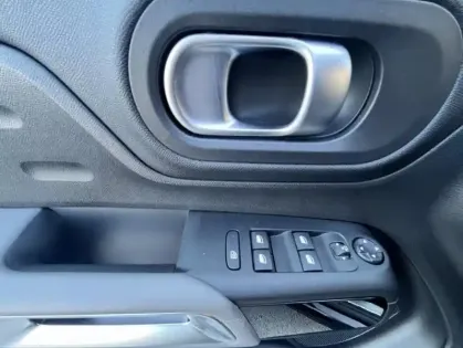 Photo 15 Citroën C5 aircross Hybrid 225 ë-EAT8 Shine Pack