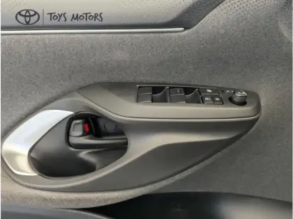 Photo 11 Toyota Yaris Hybride 116h Design RDS PACK 1.5 116 ch