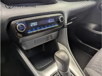 Photo 20 Toyota Yaris Hybride 116h Design RDS PACK 1.5 116 ch