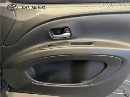 Photo 8 Toyota Aygo 1.0 VVT-i 72 Design S-CVT