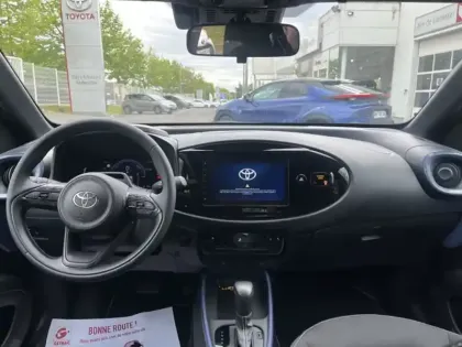 Photo 10 Toyota Aygo Hybride 116h Graphic Zen