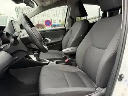 Photo 10 Toyota Yaris Hybride 116h Design