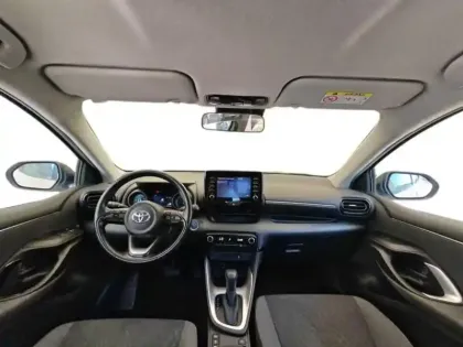 Photo 10 Toyota Yaris  116h Design 5p