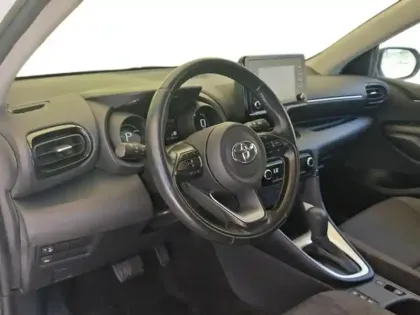 Photo 14 Toyota Yaris  116h Design 5p