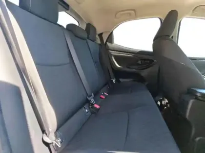 Photo 9 Toyota Yaris  116h Design 5p