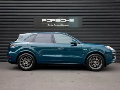 Photo 7 Porsche Cayenne  3.0 V6 470ch E-Hybrid