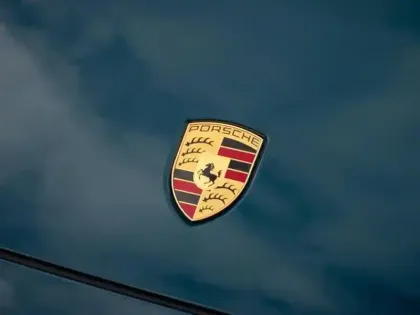 Photo 10 Porsche Cayenne  3.0 V6 470ch E-Hybrid