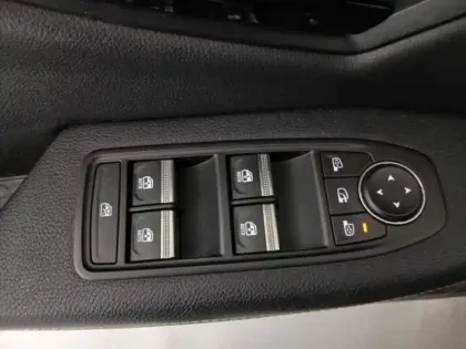 Photo 12 Renault Megane  E-Tech Electric EV60 220ch Iconic super charge