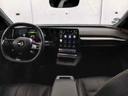 Photo 5 Renault Megane  E-Tech Electric EV60 220ch Iconic super charge