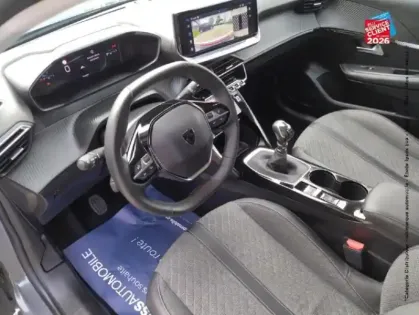 Photo 14 Peugeot 208  1.2 100ch S/S Allure Camera GPS