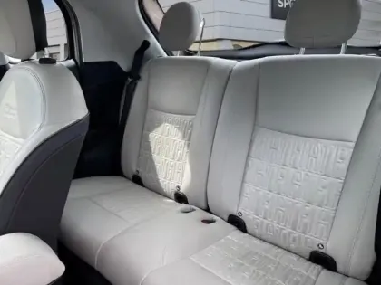 Photo 9 Fiat 500  3+1 e 118ch La Prima