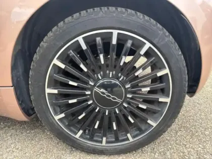 Photo 11 Fiat 500  3+1 e 118ch La Prima