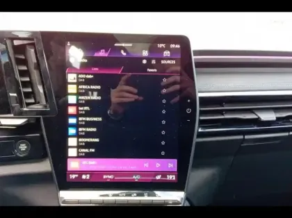 Photo 9 Renault Espace  1.2 E-Tech full hybrid 200ch esprit Alpine 7 places - 25